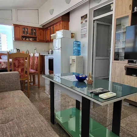 아파트 Apartment Nessebar 네세부르